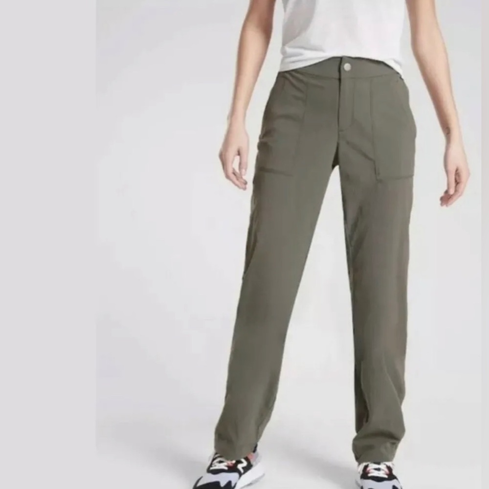 Athleta Trekkie Hike Pant Size 6 Green